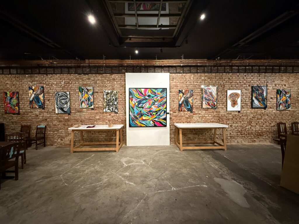 vild art šárka vildová abstraktní malby gram prague dudes & barbies gallery